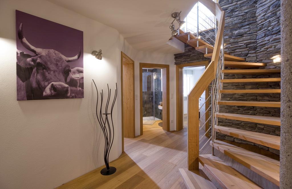 Luxus Ferienwohnung Almhuette Brixen im Thale Pokoj fotografie